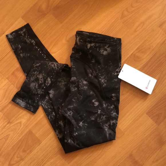 lululemon athletica Pants - Swift speed HR tight 28’ sz6